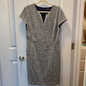 BANANA REPUBLIC NAVY DRESS 12 CONSERVATIVE PROFESSIONAL CLASSIC